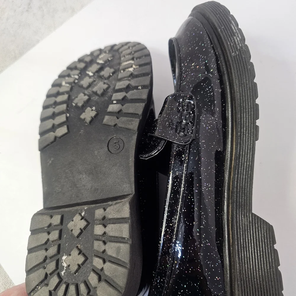 ART CLASS BRAND GIRLS SIZE 5 BLACK CHUNKY LOAFERS WITH A GLOSSY FINISH